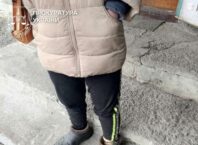 Дитина на ланцюгу. Підозрюваних побільшало