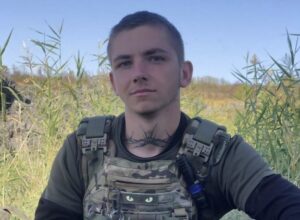 Йому казали: «Малий, не поспішай на війну»